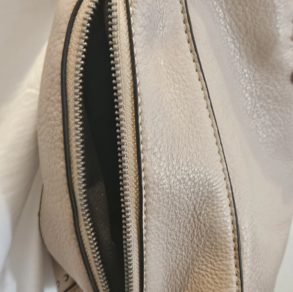 Conceal And Carry Montana West Purse. EUC No Crossbody Strap. (Bin13) - Picture 5 of 7